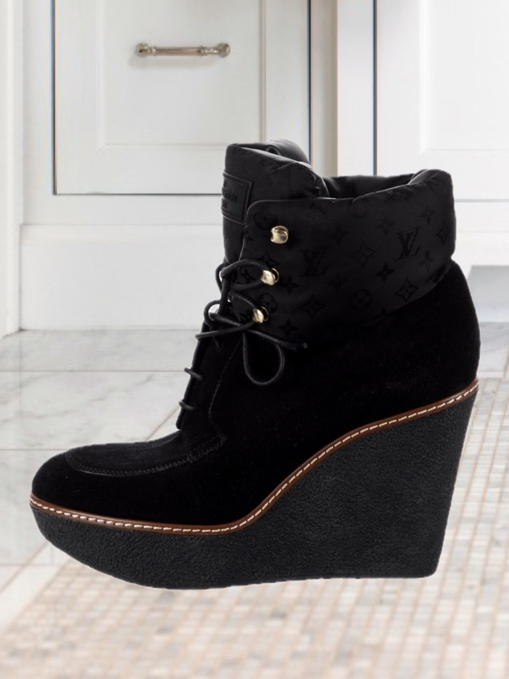 AUTHENTIC LOUIS VUITTON WEDGES - Picture 3 of 11